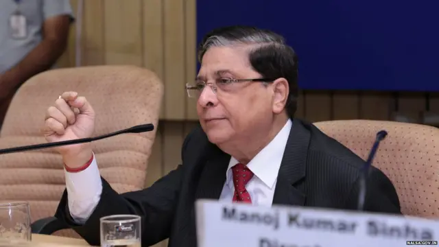 दीपक मिश्रा ऑक्टोबर महिन्यात निवृत्त होतील.