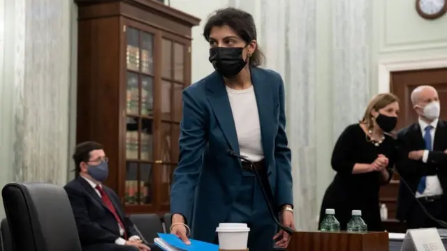 لینا خان
