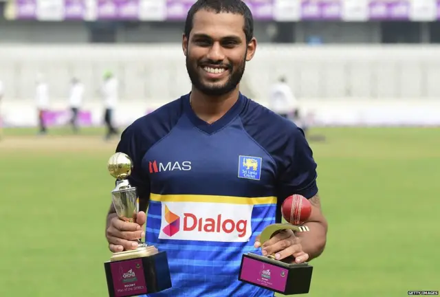 තරගාවලියේ වීරයා: නවක පිතිකරු රොෂේන් සිල්වා