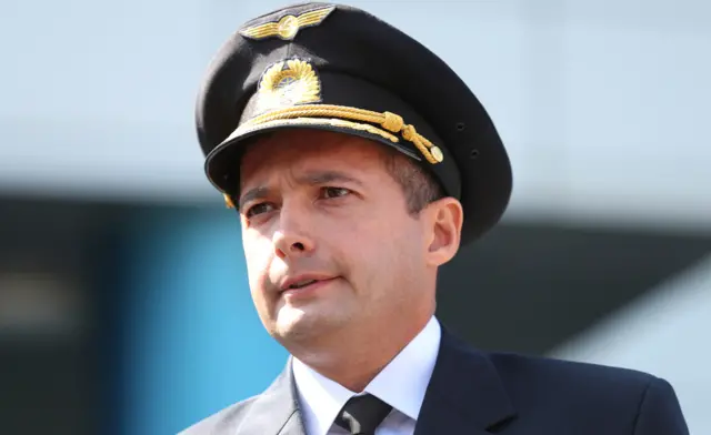 Capitán Damir Yusupov