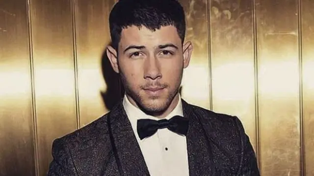 निक जोन्स