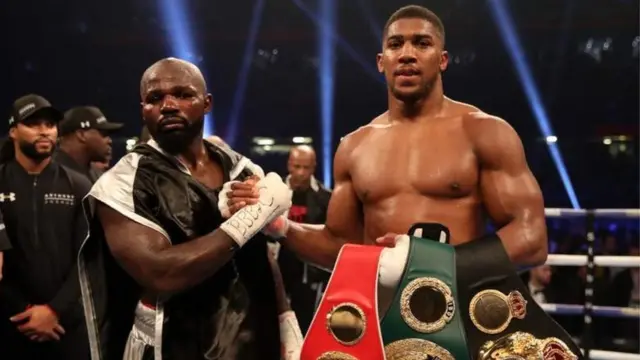 دیدار امشب در پایتخت ولز، اولین مبارزه تاکام بر سر کمربند قهرمانی جهان از منظر یک سازمان معتبر به حساب می‌آمد