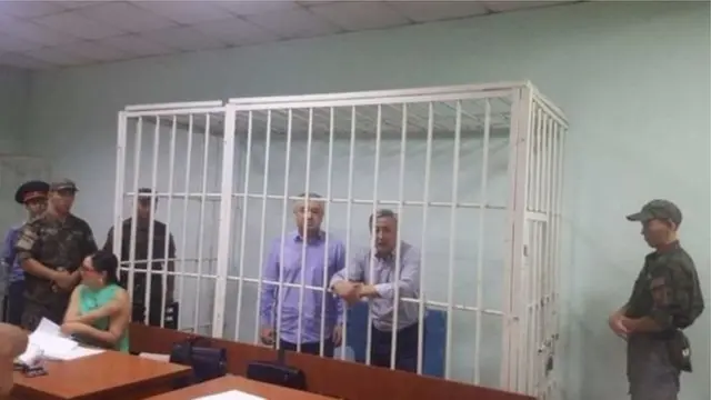 Архив сүрөт: мурдагы сот отурумдары.