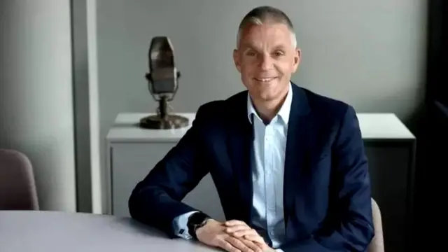 टिम डेवी