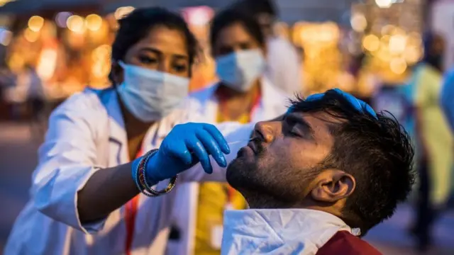 કોરોના ટેસ્ટિગ