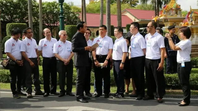 ยื่นหนังสือเปิดผนึกคัดค้านร่าง พ.ร.บ. ส่งเสริมจริยธรรมและมาตรฐานวิชาชีพสื่อมวลชน