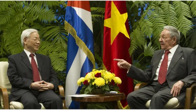 Chủ tịch Raul Castro tiếp TBT Nguyễn Phú Trọng tại Cung Cách mạng, thủ đô Havana, hôm 29/3.