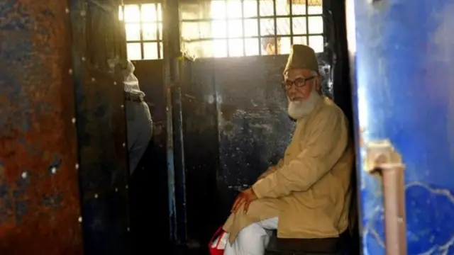 জামায়াতের নেতা মতিউর রহমান নিজামী, যুদ্ধাপরাধের দায়ে যার ফাঁসি কার্যকর করা হয়েছে।