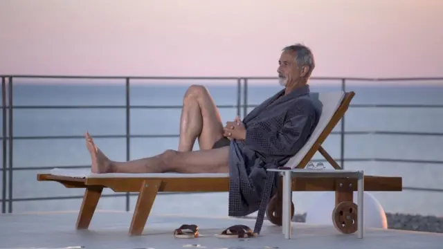 Кадр из сериала "Макмафия"