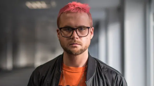 Портрет бывшего сотрудника Cambridge Analytica Кристофер Уайли