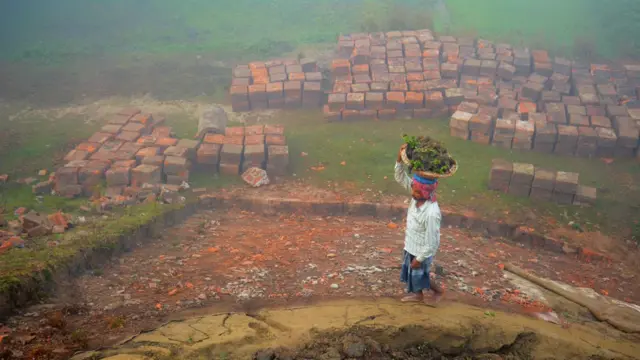 Yalangoch qoshiqchi Yasha