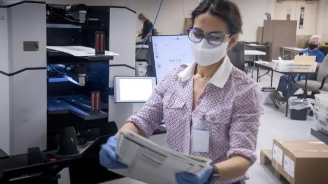 Processing ballots