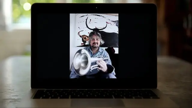 Zoom video chats in Sri Lanka