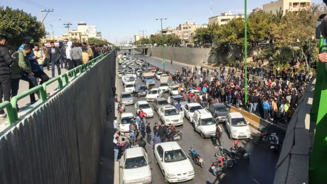 Isfahan kentinde protestolar (16 Kasım 2019)