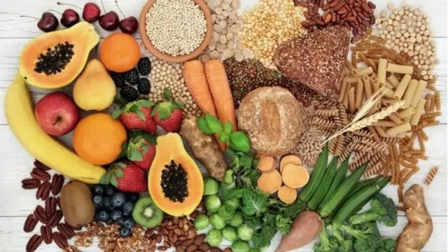 খাদ্যাভ্যাস পরিবর্তনের মাধ্যমে ডায়াবেটিস নিয়ন্ত্রণে রাখা সম্ভব।