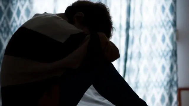 లాక్ డౌన్ సమయంలో మానసిక వేదనకు గురైన వారి సంఖ్య పెరిగినట్లు కొన్ని సర్వేలు తెలిపాయి.