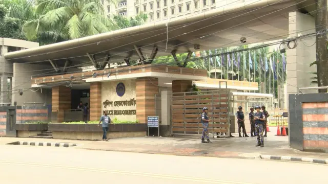 গায়েবি মামলার অভিযোগ নিয়ে আনুষ্ঠানিক কোন মন্তব্য নেই পুলিশের।