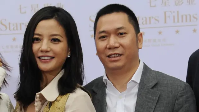Triệu Vy cùng chồng, Hoàng Hữu Long