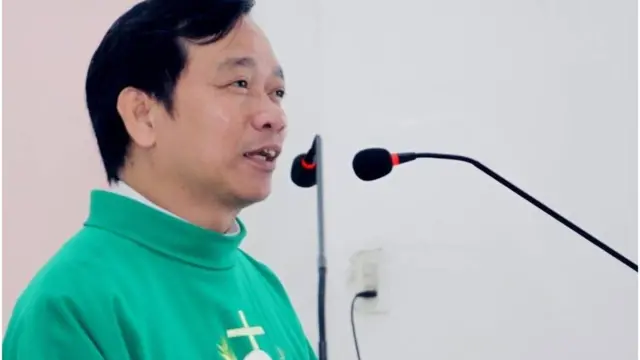 Image hình ảnh hình ảnh hình ảnh hình ảnh hình ảnh Lê Ngọc Long - Quanh vụ LM Lê Ngọc Thanh gắn bó với Lộc Hưng 'rời Sài Gòn' - BBC ...
