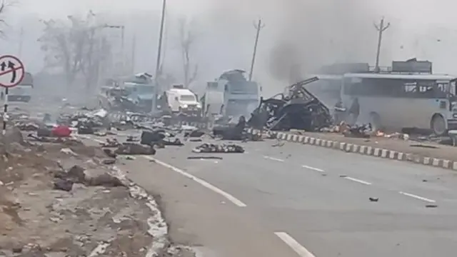 காஷ்மீர் குண்டுவெடிப்பு குறித்து முன் கூட்டியே எச்சரித்த உளவுத்துறை