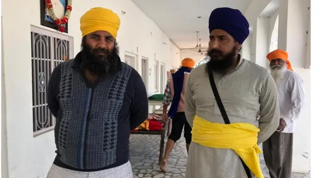 नामियानासाहिब गुरुद्वाऱ्यामधील सेवेकरी