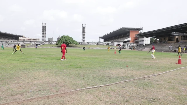 Nigeria national cricket team dey practice for Lagos