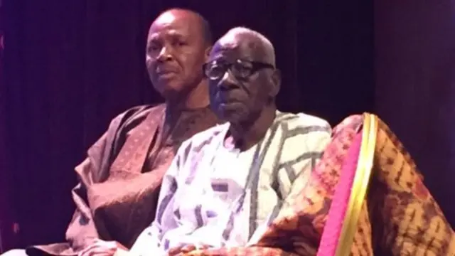 Bernard Dadié (au premier plan) a été ministre de la culture de la Côte d'Ivoire