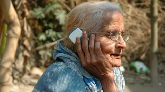 সর্বনিম্ন কলরেট বেড়ে যাওয়ায় পরিবারের সদস্যদের মধ্যে কথা বলার খরচ বাড়বে।