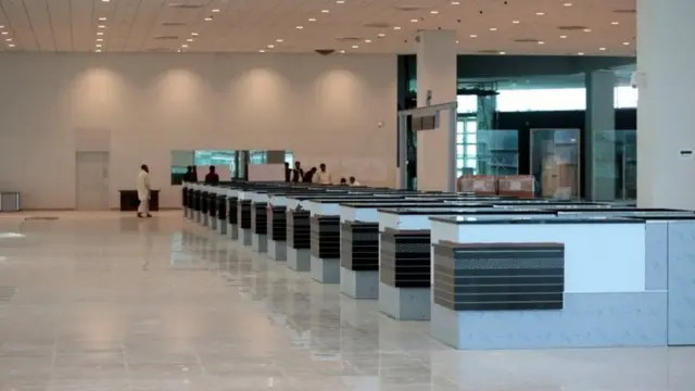 نیو ایئر پورٹ