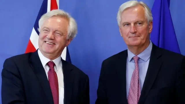 Дејвид Дејвис и Мишел Барније