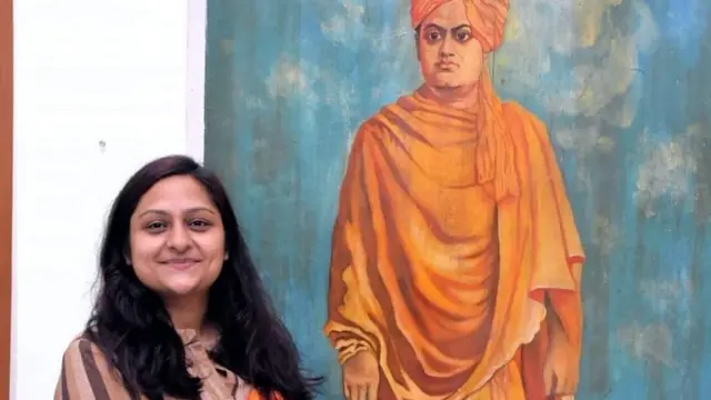 निधि त्रिपाठी