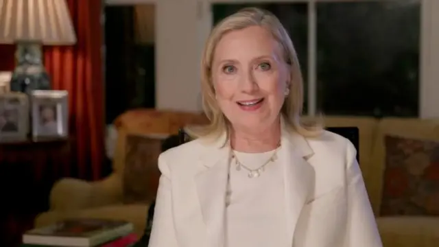 হিলারি ক্লিনটন।