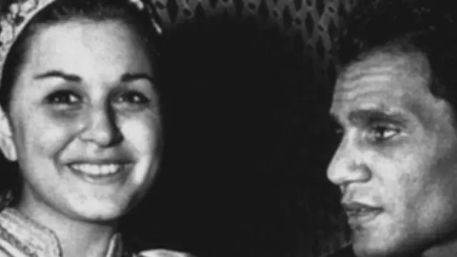 صورة نادرة لعبد الحليم حافظ مع سعاد حسني
