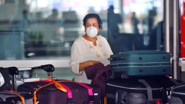 वायरस से बच गए, लेकिन जेल से कैसे बचेंगे?