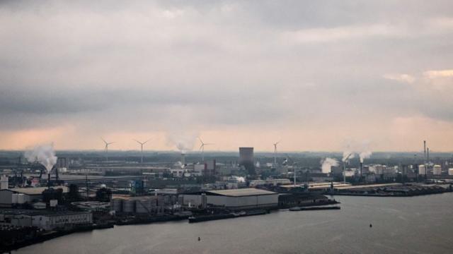 Zona industrial na Holanda