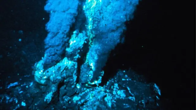 cerobong asap, ventilasi, laut