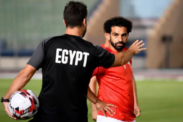 Mohamed Salah, l'attaquant de Liverpool, est le joueur le plus connu de l'équipe d'Égypte.
