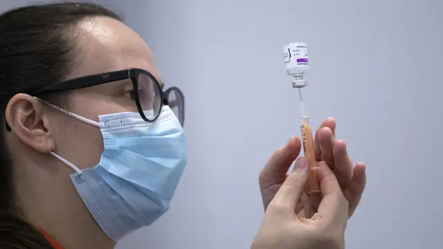 ワクチンで80歳超のCOVID-19重症化リスクが8割減＝英