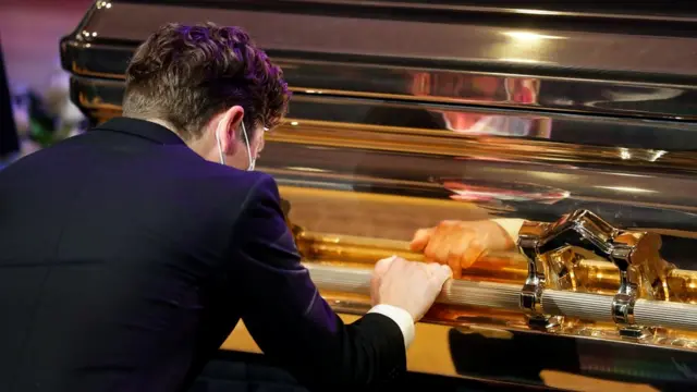 Прощание с Флойдом