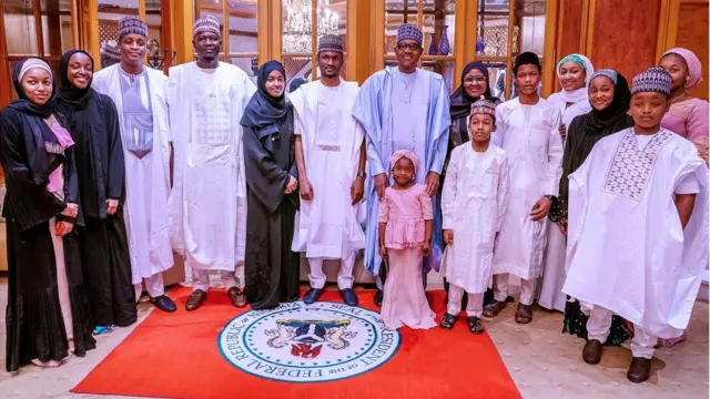 Aarẹ Muhammadu Buhari, aya, awọn ọmọ atawọn ọmọ-ọmọ rẹ