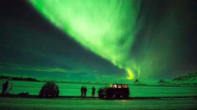 Исландия - одна из немногих стран, где все еще отлично видно северное сияние