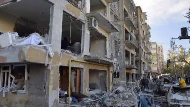 Ibombe yaturikiye i Diyarbakir yasambuye uruhande rw'inzu rw'imbere