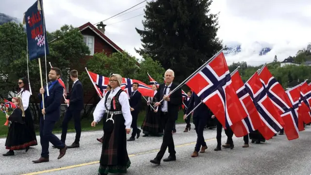В день национального праздника по всей стране проходят торжества