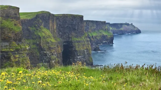 скелі Могер