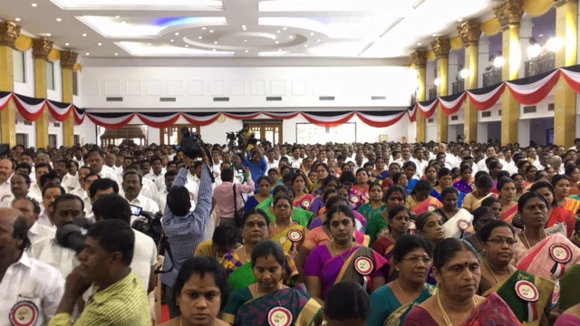 அ.தி.மு.க