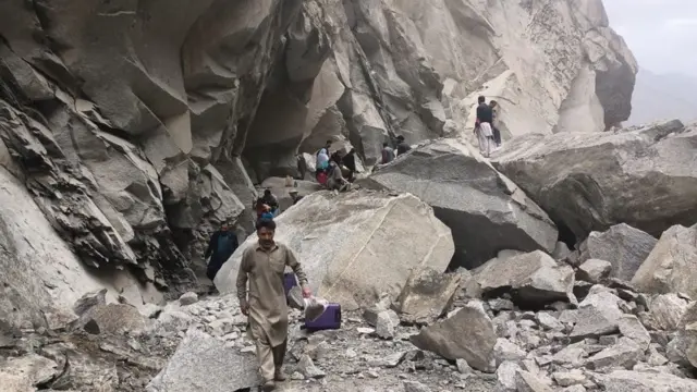 لینڈ سلائڈنگ