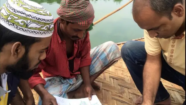 মেঘনার পারে বিলুপ্তপ্রায় ফুটি কার্পাসের গাছের সন্ধানে গবেষকদল