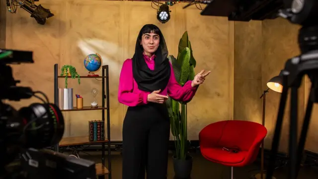 شازية هيا في الاستوديو