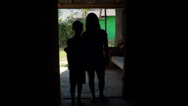 Perempuan, Pengantin pesanan, China