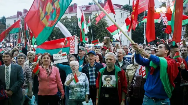 شمار هواداران لوکاشنکو از مخالفان کمتر بوده است